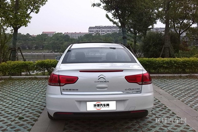 2013款 三廂 1.6L 手動品享型