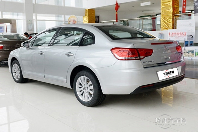 2013款 三廂 1.6L 手動(dòng)品享型