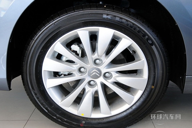 2013款 三廂 1.6L 自動品尚型