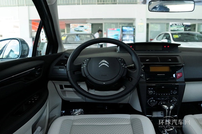 2013款 三廂 1.6L 自動品尚型