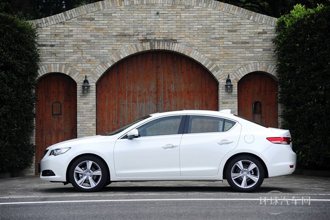 2013款 2.0L 精銳版