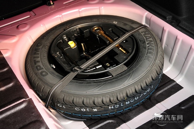 2013款 三廂 1.6L 手動(dòng)品尚型