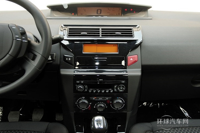 2013款 三廂 1.6L 手動品尚型