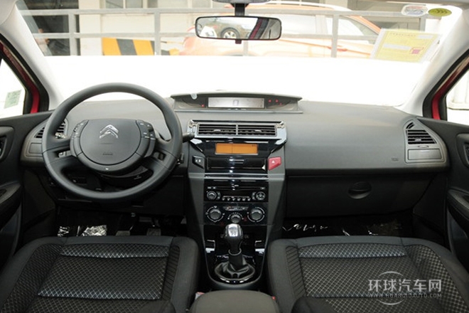 2013款 三廂 1.6L 手動(dòng)品尚型