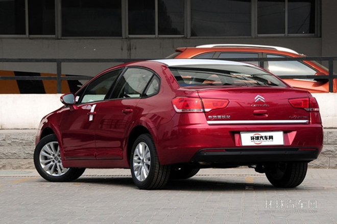 2013款 三廂 1.6L 手動品尚型