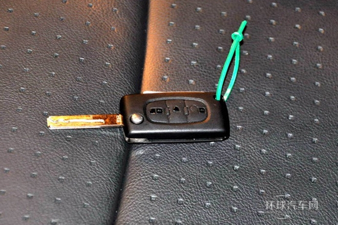 2009款 Grand 2.0L 豪華型