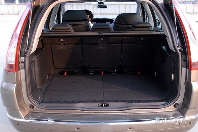 2009款 Grand 2.0L 豪華型