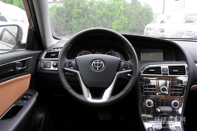 2014款 1.5T 自動豪華型