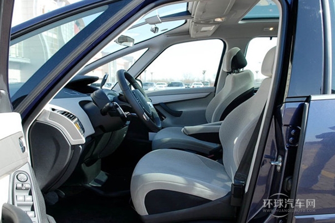 2009款 Grand 2.0L 舒適型