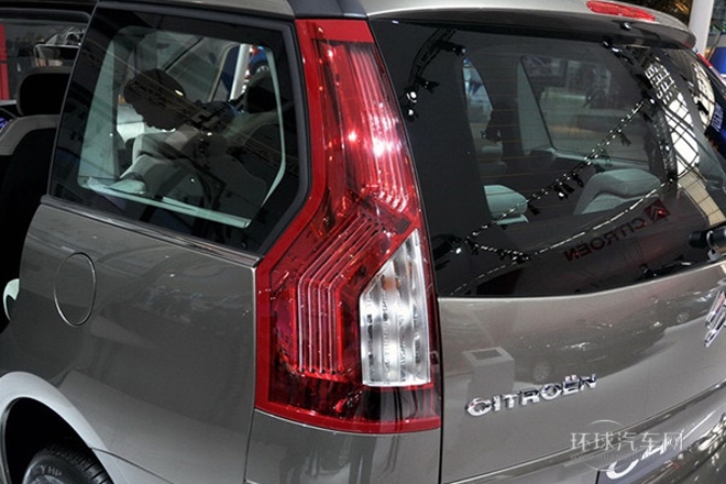 2009款 Grand 2.0L 舒適型