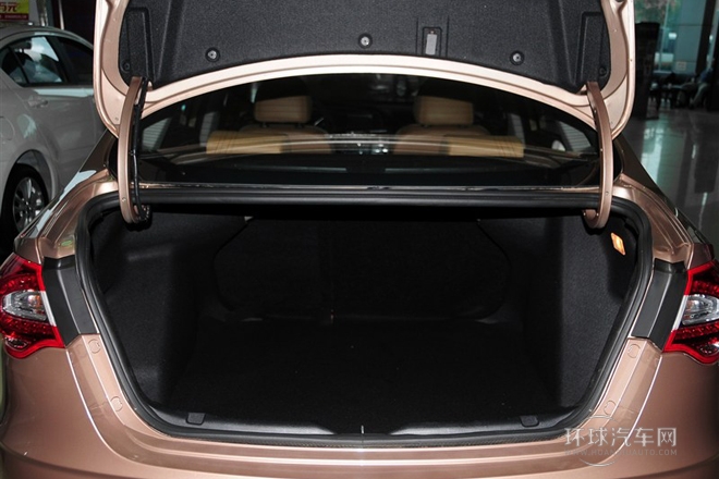 2014款 1.6L 自動(dòng)豪華型