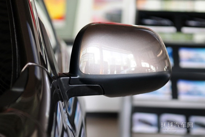 2013款 2.0L 兩驅豪華版