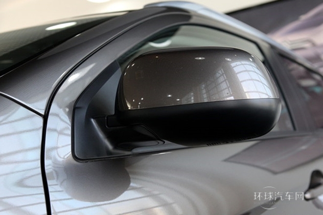 2013款 2.0L 四驅舒適版