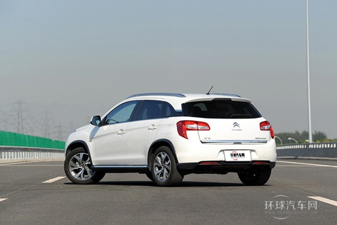 2013款 2.0L 四驅(qū)豪華版