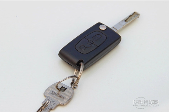 2013款 三廂 1.6L 自動品享型