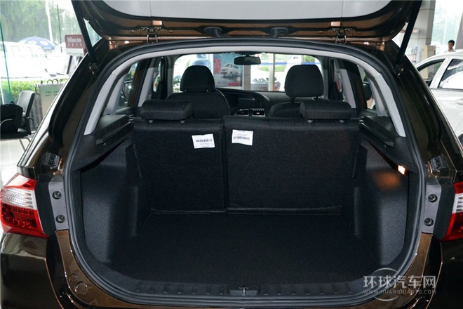 1.5T 手動兩驅(qū)運(yùn)動型