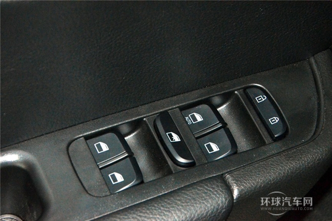 1.5T 手動兩驅運動型