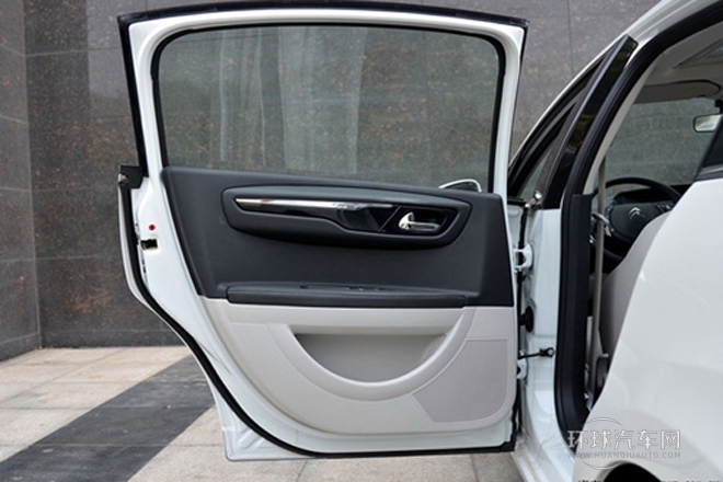 2013款 三廂 1.6L 自動(dòng)品享型