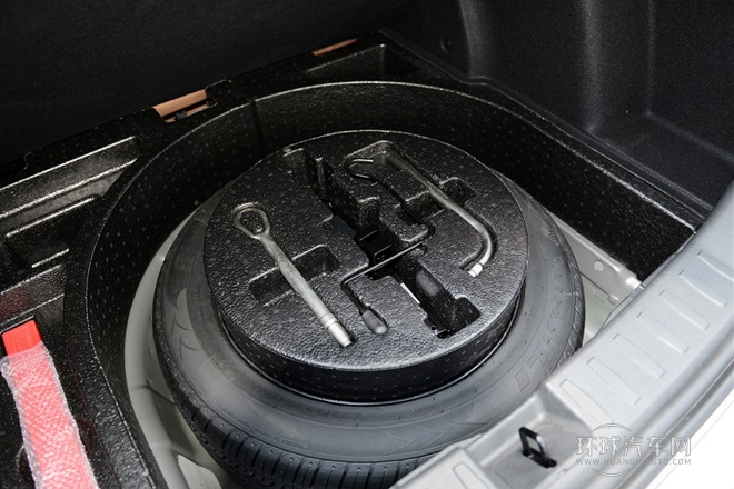 1.5T 自動(dòng)兩驅(qū)豪華型