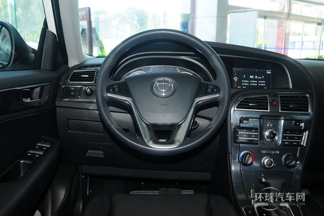 1.5T 自動兩驅運動型