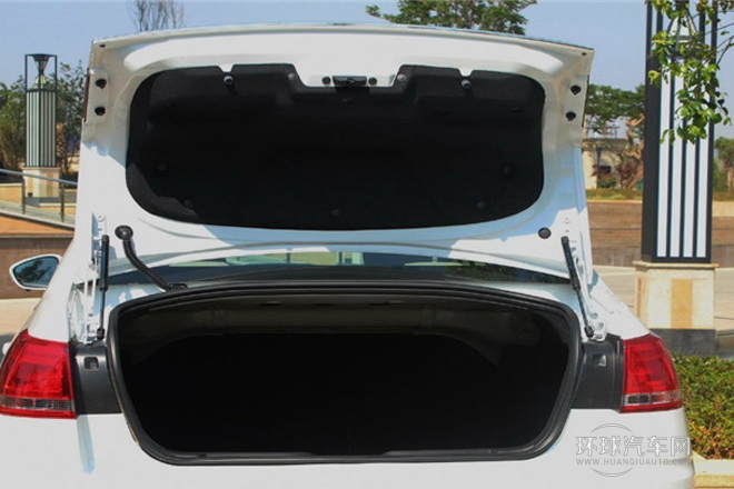 2014款 VTS版 1.6L 自動品尚型