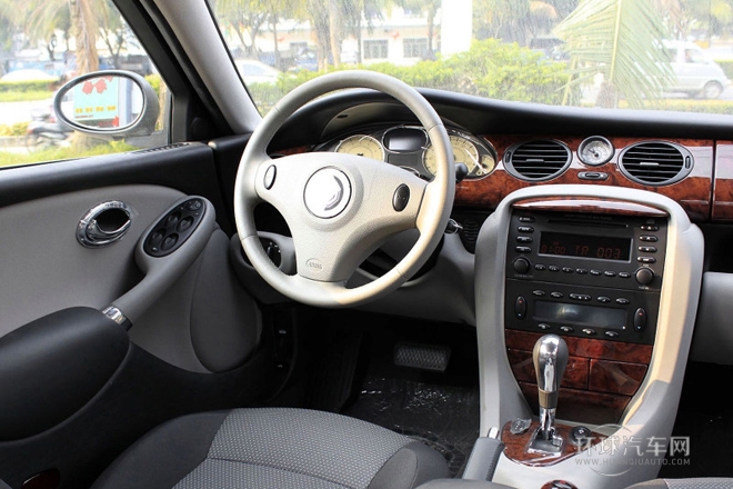 2010款 1.8T 自動加長舒適版