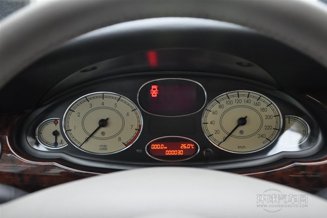 2010款 1.8T 自動精英版