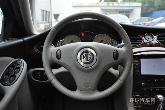 2010款 1.8T 自動(dòng)精英版