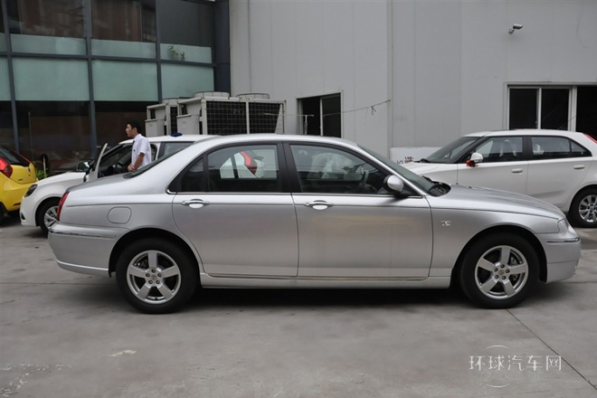 2010款 1.8T 自動精英版