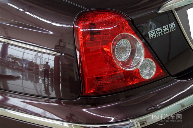 2010款 1.8T 自動舒適版