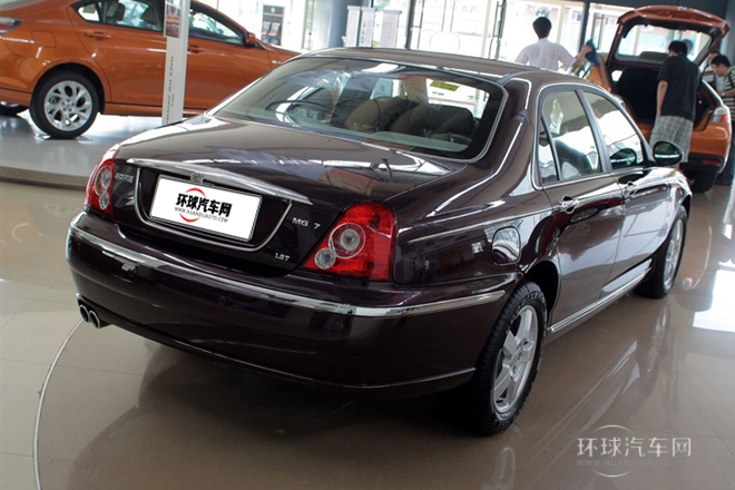 2010款 1.8T 自動舒適版