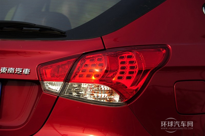 2013款 1.5L 手動精英版