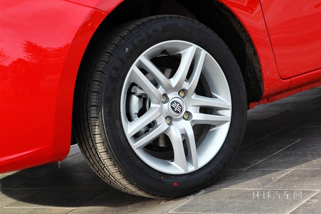 2014款 兩廂 1.5L 自動豪華型