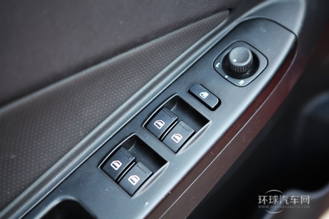 2014款 兩廂 1.5L 自動豪華型