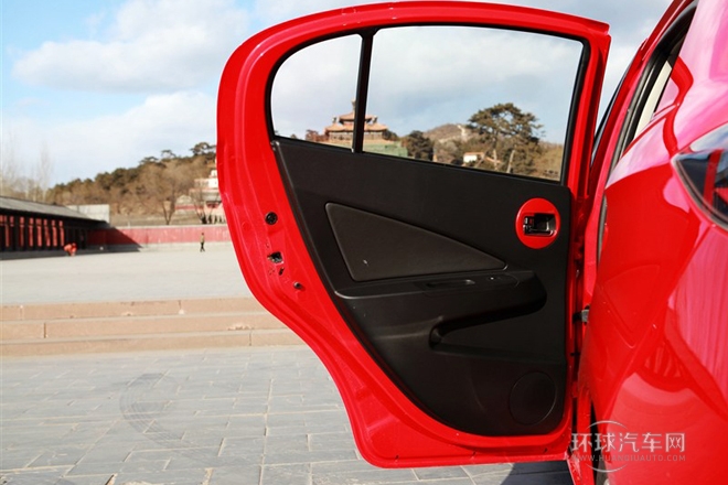 2014款 兩廂 1.5L 自動豪華型