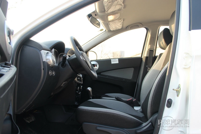 2014款 兩廂 1.5L 自動(dòng)舒適型