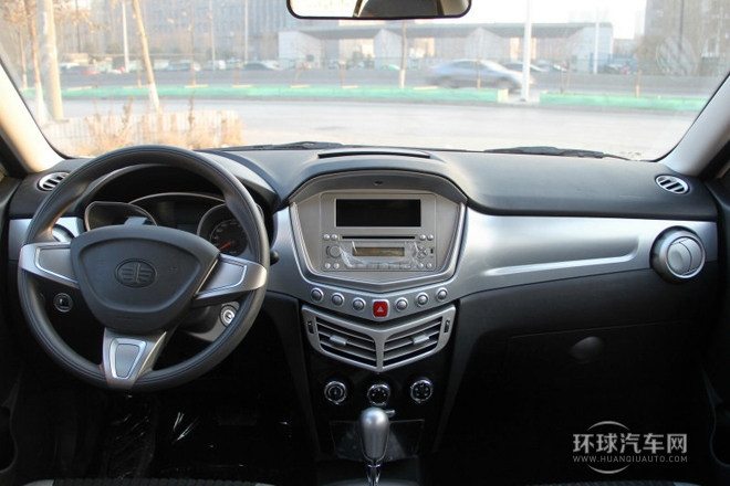 2014款 兩廂 1.5L 自動舒適型