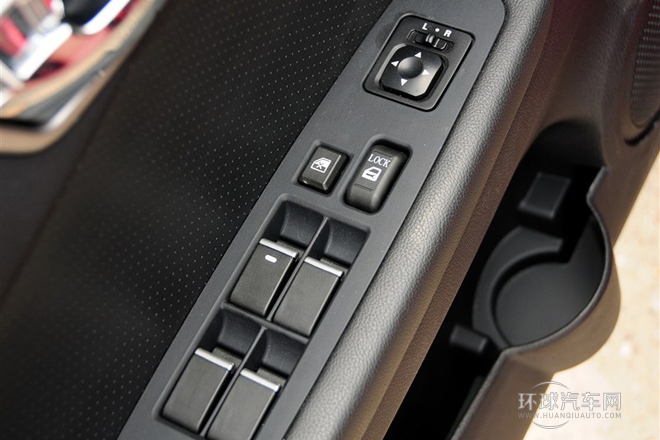 2013款 1.5L 手動旗艦版