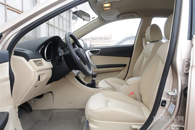 2013款 1.5L 手動標準版