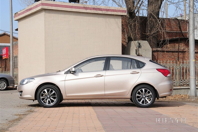 2013款 1.5L 手動標準版