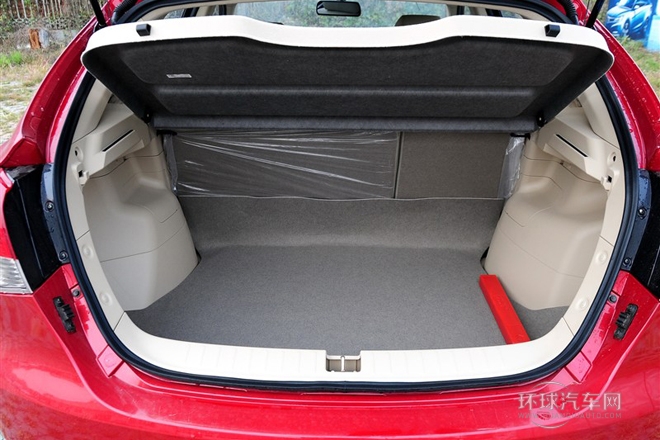 2013款 1.5L 手動豪華版