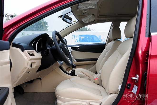 2013款 1.5L 手動豪華版
