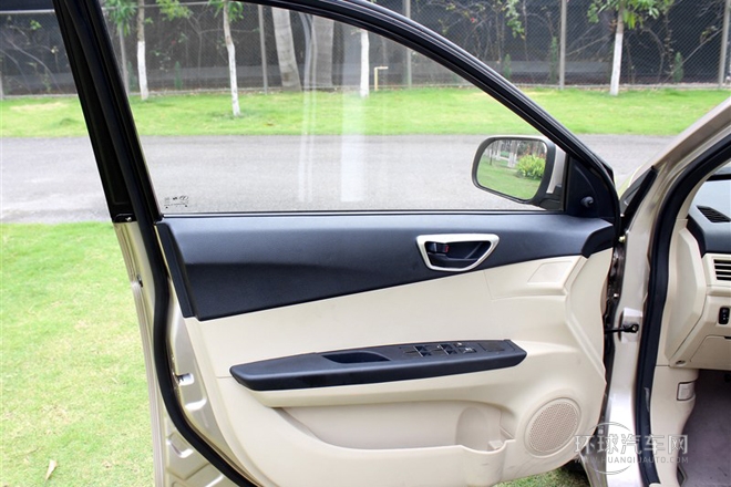 2013款 1.5L 手動(dòng)舒適版