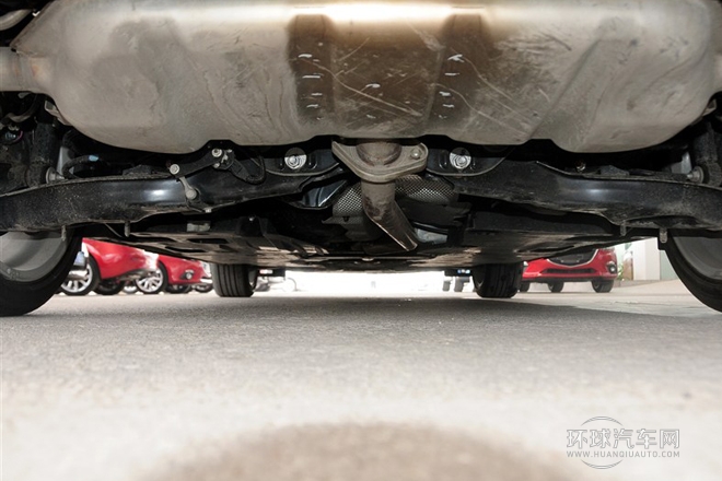 2014款 兩廂 2.0L 自動旗艦型