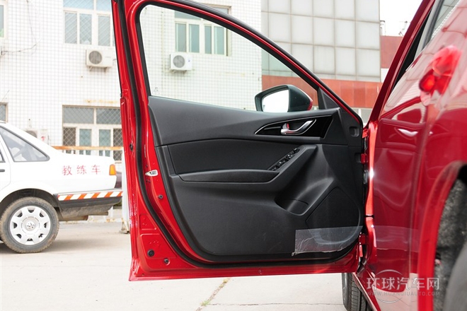 2014款 三廂 1.5L 自動舒適型