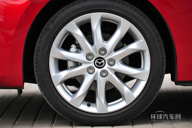 2014款 三廂 2.0L 自動旗艦型