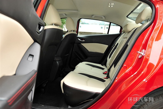 2014款 三廂 2.0L 自動旗艦型