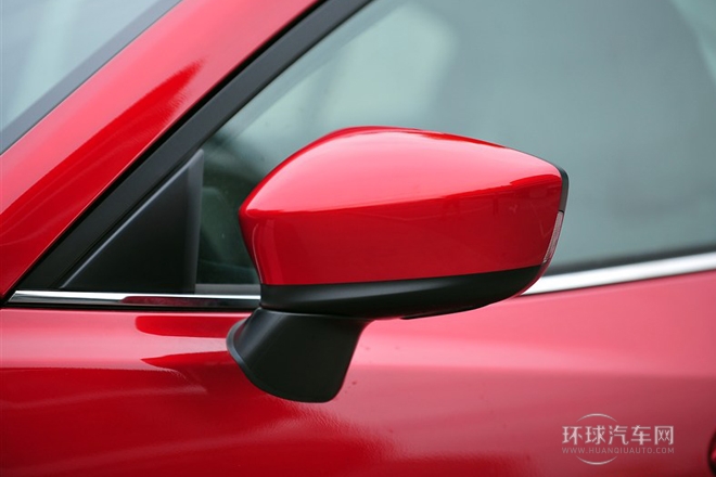 2014款 三廂 2.0L 自動旗艦型