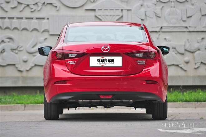 2014款 三廂 2.0L 自動旗艦型