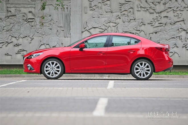 2014款 三廂 2.0L 自動旗艦型